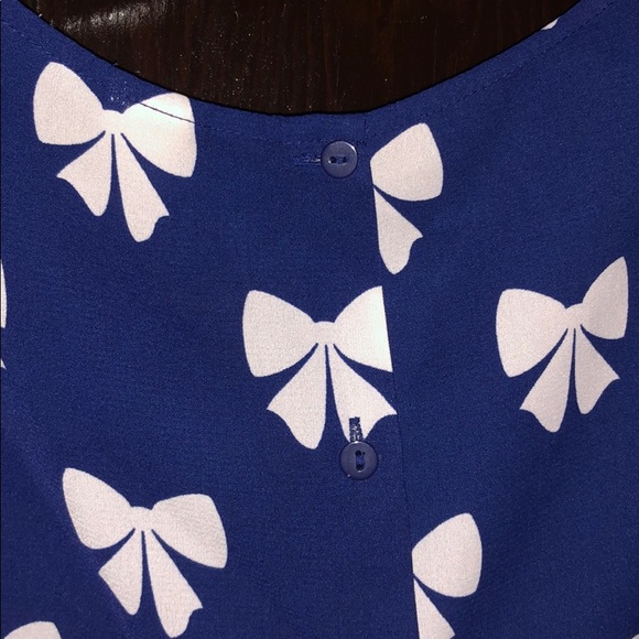 Navy and white bow crop top, H&M, size 6 - Picture 4 of 4